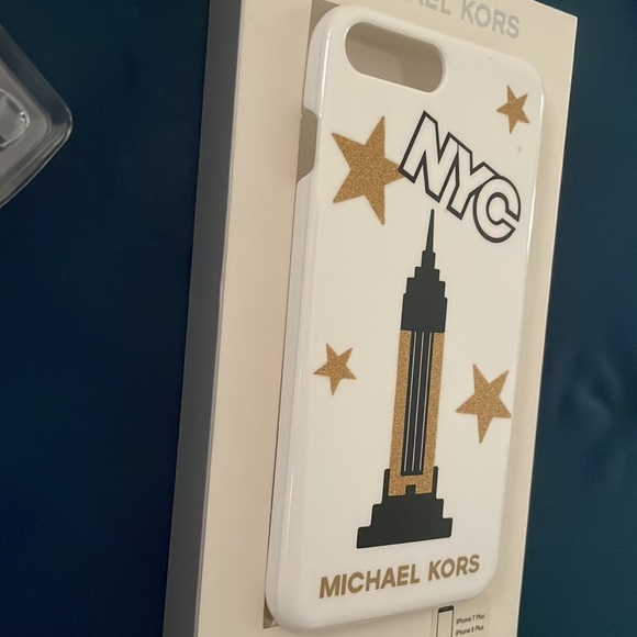 Michael kors NYC phone case iPhone 7 & 8 plus - Picture 5 of 7